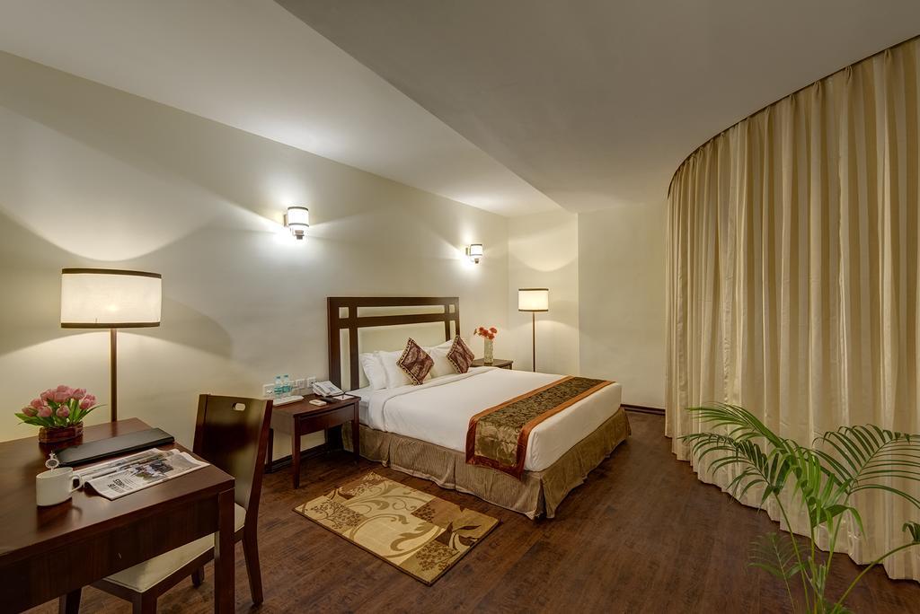 The Fern Residency Galaxy Mall Burnpur Номер фото